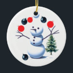 Ornamento De Cerâmica Fazendo malabarismo com Snowman Christmas Baubles<br><div class="desc">Até mesmo os homens de neve possuem talentos; imaginem um boneco de neve com os braços de galho malabarizando experientemente as vibrantes bolas de Natal,  lutando para não deixar cair. É uma decoração divertida e encantadora para sua árvore de Natal.</div>