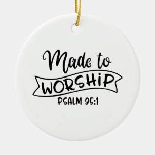 Ornamento De Cerâmica Feita Ao Medo Culto De Deus