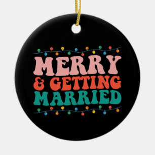 Ornamento De Cerâmica Feliz E Casamento De Casal De Natal