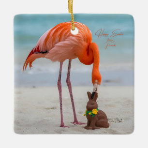 Ornamento De Cerâmica Feliz Páscoa da Florida Flamingo na Praia