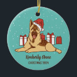 Ornamento De Cerâmica Férias de inverno com neve de german shepherd de N<br><div class="desc">Enfeite de animação bonito para crianças e crianças. Perfeito para a primeira comemoração de Natal com a família. Você pode personalizar o texto para qualquer ocasião.</div>