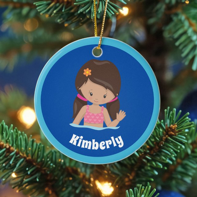 Ornamento De Cerâmica Festa de Natal da Natação de Meninas Personalizada (Criador carregado)