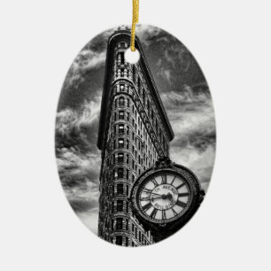 Ornamento De Cerâmica Flatiron Building e Relógio em Preto e Branco