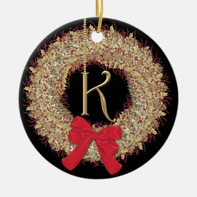 Ornamento De Cerâmica Flocos de neve da grinalda do Natal do monograma K (Frente)