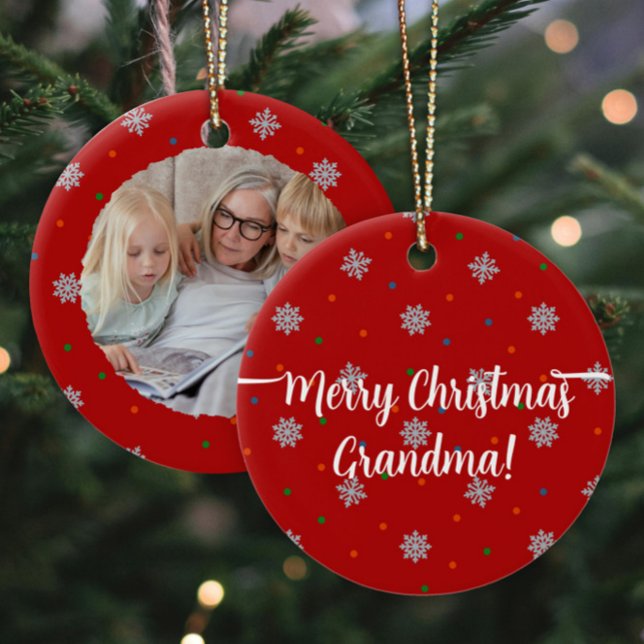 Ornamento De Cerâmica Flocos de neve elegantes vermelhos e fotos persona (Custom photo Christmas ornament in red with snowflakes and dots.)