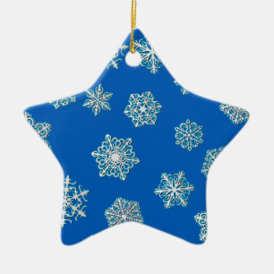 Ornamento De Cerâmica Flocos de neve prateados sobre fundo azul de cobal