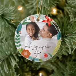 Ornamento De Cerâmica Floral & Pine Wreath | Foto do cheio | Comemoraçõe