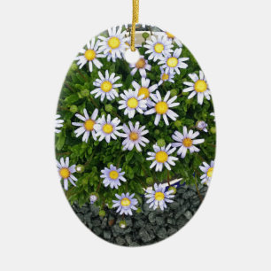 Ornamento De Cerâmica Flores brancas amarelas da Margarita com pérolas d