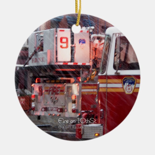 Ornamento De Cerâmica Fogo na 10ª RUA (Frente)