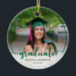 Ornamento De Cerâmica Formando Fotografia Calliografia Verde<br><div class="desc">Este é um presente perfeito para o formando deste ano. O design apresenta uma imagem que preenche o ornamento e a caligrafia verde moderna para a palavra "formando". O texto personalizado permite personalizar com o nome e o ano do formando.</div>