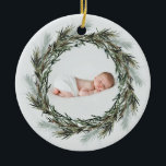 Ornamento De Cerâmica Foto aquosa do anúncio de nascimento de Christma<br><div class="desc">Ornamento de fotos de natalidade de Christma anunciando aquarela.</div>