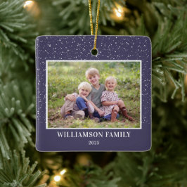 Ornamento De Cerâmica Foto da Família Keepsasasasaem Neve Púrpura Natal