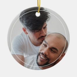 Ornamento De Cerâmica Foto de Natal antiga do Gay de Casal masculino LGB