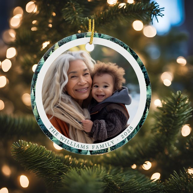 Ornamento De Cerâmica Foto de Natal da família Rustic Woodland (Rustic Woodland Family Christmas Photo Ceramic Ornament)