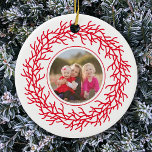 Ornamento De Cerâmica Foto de Wreath Vermelha e Branca<br><div class="desc">Adicione a sua própria foto a este design de festas festivas nórdicas vermelho e branco. Faz uma família encantadora. Crédito da fotografia: Fotografia © Storytree Studios,  Stanford,  CA</div>