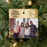 Ornamento De Cerâmica Foto do logotipo comercial - ouro Natal<br><div class="desc">Um fundo de aparência dourada,  texto preto. Texto: Feliz Natal. Personalize e adicione seu logotipo comercial,  foto e um ano.</div>