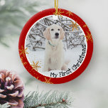 Ornamento De Cerâmica Foto do primeiro Natal com flocos de neve Dourados<br><div class="desc">Ornamento personalizado de fotos para o primeiro Natal do cão de estimação. O modelo está pronto para você adicionar sua própria foto, que será enquadrada com uma borda branca e vermelha. É decorado com flocos de neve de ouro e as palavras "Meu Primeiro Natal" em letras bonitinhas. A parte de...</div>