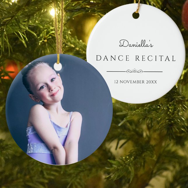 Ornamento De Cerâmica Foto e texto de recital de ballet  (Christmas tree ornament with young dancer's photo on one side and dance recital details on the other)