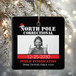 Ornamento De Cerâmica Foto Engraçada Correspondente Natal da Família Paj<br><div class="desc">Adicione um toque divertido ao seu decoro de férias com nossa Engraçada Imagem Correspondente à Família Natal Pajama Cerâmica. Este ornamento personalizado é perfeito para capturar a alegria e o humor da estação, permitindo que você carregue sua foto de família engraçada favorita para criar uma única manutenção. Quer seja uma...</div>