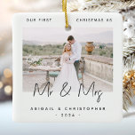 Ornamento De Cerâmica Foto minimalista Primeiro Natal como Sr. e Sra. Ci<br><div class="desc">Celebre o seu primeiro Natal como um casal casado com este moderno ornamento minimalista de manutenção de fotos. O texto da cinza de carvão diz "Nosso primeiro Natal como Sr. & Sra.", com as palavras "Sr. & Sra." em um roteiro tradicional. Substitua facilmente a imagem de exemplo por sua foto...</div>