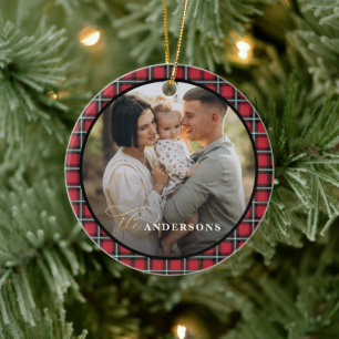 Ornamento De Cerâmica Foto personalizada de tartan preto vermelho natal