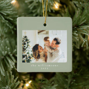 Ornamento De Cerâmica Foto Personalizada Natal Minimalista Família Sage 