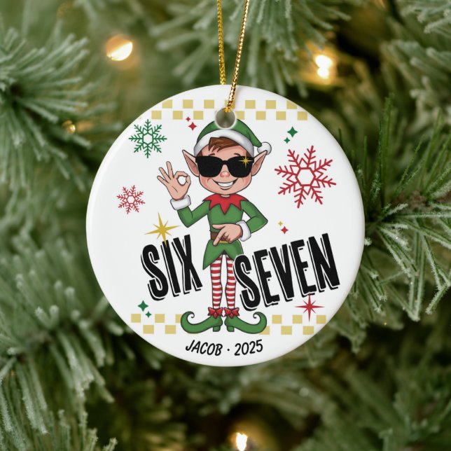Ornamento De Cerâmica Funny Six Seven 67 Meme Xmas Elf Holiday Custom (Árvore)