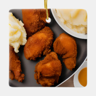 Ornamento De Cerâmica Galinha Fritada de Natal do Cluckin da feliz