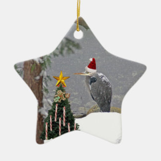 Ornamento De Cerâmica Garça-real do Natal na foto da neve