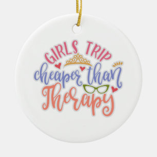 Ornamento De Cerâmica Garotas Design Engraçadas Viajam Mais Baratas Que