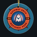Ornamento De Cerâmica Gateway Arch National Park Retro Compass Emblem<br><div class="desc">Design de trabalho de arte de vetor de arco de gateway. O parque está localizado na Rua Louis,  Missouri,  perto do ponto de partida da Expedição Lewis e Clark.</div>