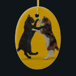 Ornamento De Cerâmica Gatos Dançantes Doce<br><div class="desc">a cor de fundo pode ser alterada: PERSONALIZE IT - EDIT - BACKGROUND,  dançarinos maravilhosos que desfrutam de uma dança antiquada como foxtrott,  rumba,  samba ou tango</div>
