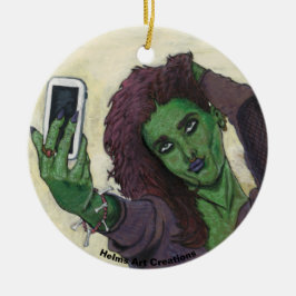 Ornamento De Cerâmica Goblin Girl Phone Selfie Fantasy Cerâmica Ornament