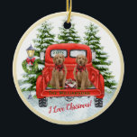 Ornamento De Cerâmica Goldendoodles Vintage Red Truck Ornament<br><div class="desc">Vocês poderiam se apaixonar por esta cena — os adoráveis cachorrinhos Goldendoodle; o caminhão vermelho vintage com a neve coberto de árvores no fundo e o poste com a coroa de férias. "Eu amo o Natal" é a mensagem — e você pode adicionar o ano e o nome da família....</div>