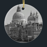 Ornamento De Cerâmica Grande Canal Branco Negro Venice Itália Viagem<br><div class="desc">Grande Canal em frente a Piazza San Marco w. Papais noeis Maria della Salute</div>