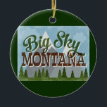 Ornamento De Cerâmica Grande Sky Montana Divertido Retro Montanhas Snowy<br><div class="desc">Big Sky Montana neo viagens vintage em diversão estilo de desenho retrô com montanhas com capas de neve,  florestas e árvores abaixo,  céus azuis e texto legal de roteiro retrô.</div>