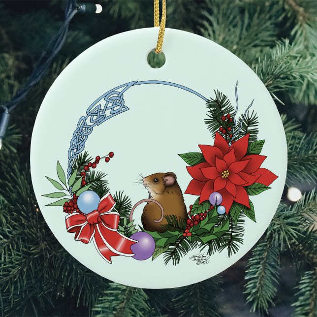Ornamento De Cerâmica Grinalda de Natal Ilustrativa de Rato Aconchegante (Criador carregado)
