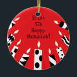 Ornamento De Cerâmica Hanukkah Red/White/Black Candles Ornament<br><div class="desc">Hanukkah Red/White/Black Candles Ornament. Personalize cada lado excluindo o texto existente e adicionando o seu próprio com o estilo,  cor e tamanho da fonte favoritos. Feliz Hanukkah! Obrigados para comprar e passar!</div>