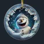Ornamento De Cerâmica Happy 3d Snowman<br><div class="desc">Dê vida à dcoração da sua árvore com um ornamento de cerâmica personalizado. Adicione fotos de família,  amigos e uma mensagem pessoal aos dois lados deste ornamento. Um fio de ouro torna fácil pendurar esta fantástica marca de sempre.</div>