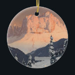 Ornamento De Cerâmica Jardim Rosa de Cipriota Santo<br><div class="desc">O Jardim Rosa nos Dolomites visto por Santo Cyprian é uma pintura de Toni Haller (austríaco, 1907-1944). A lenda diz que uma vez o Rei Laurin se apaixonou por uma linda garota e a raptou para seu rosa. Quando seu prometido homem e seus cavaleiros a libertaram, o rei Laurin pegou...</div>