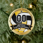 Ornamento De Cerâmica Jogador de Voleibol do Mundo Personalizado - Amare<br><div class="desc">🥇 UM DESIGN DE ARTE DE DIREITOS AUTORAIS ORIGINAL, DE Donna Siegrist, DISPONÍVEL SOMENTE NO ZAZZLE! O Enfeites de natal do jogador de voleibol pronto para você personalizar. Apresentado em cores laranja, preto e dourado pronto para adicionar seu número, ano e nome e dizer se você precisa alterá-lo. Um presente...</div>