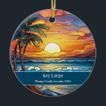 Ornamento De Cerâmica Key Largo Beach Vacation<br><div class="desc">Cena de praia de vidro corado,  personalizável,  "Key West Beach Trip souvenir". Excelente para as férias de Natal e família ou momento de lua de mel. Personalização: Alterar Legenda e ano para torná-la exclusiva.</div>