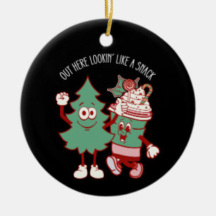 Ornamento De Cerâmica Lá Fora, Parece Um Bolo De Árvore De Natal.