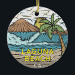 Ornamento De Cerâmica Laguna Beach California Vintage<br><div class="desc">Laguna Beach desenhou uma ilustração com montanhas e ondas oceânicas ao fundo. Perfeito para quem ama visitar Laguna Beach.</div>