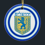 Ornamento De Cerâmica Leão de Judah Emblem Jerusalém Hebraico<br><div class="desc">O ornamento cerâmico redondo com uma imagem,  em ambos os lados,  de um leão azul e amarelo de emblema Judah e bordas duplas largas,  aparadas em azul claro e em branco. Veja toda a coleção de Pedidos de Hanukkah na categoria HOME na seção HOLIDAYS.</div>