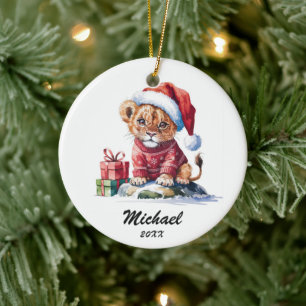 Ornamento De Cerâmica Leãozinho de Natal personalizado com chapéu de Pap