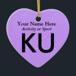 Ornamento De Cerâmica Letra de Variação de Faculdade ou Segundo grau Kee<br><div class="desc">Clique em "personalizar" para personalizar este presente com seu próprio plano de fundo e esquemas de cor de fonte.</div>