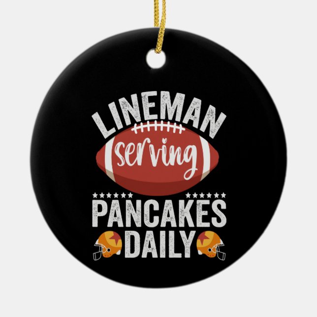 Ornamento De Cerâmica Lineman Servindo Pancakes Daily Funny Football Gif (Frente)