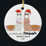 Ornamento De Cerâmica Llama Primeiro Pandêmico Casado Engraçado Santa Ha<br><div class="desc">Engraçado Lhamas vestindo chapéu de Papai Noel e máscara de bacalhau. Único para todos os casais que se casaram durante este ano de pandemia. Atualize com seus nomes e data,  é fácil!</div>
