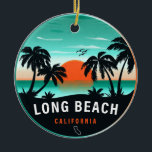 Ornamento De Cerâmica Long Beach California Retro Sunset Souvenirs 80s<br><div class="desc">Long Beach California Retro Sunset Souvenirs 80s. Long Beach California. Este design de retrô faz um Natal excelente ou presente de aniversário para fãs de Long Beach. O retroverão vibes design é um presente perfeito para amantes de viagem e fãs de destinos tropicais.</div>